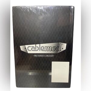 CableMod Pro Series C-Series ModMesh 12VHPWR Cable Kit black blue